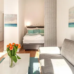 Διαμέρισμα Luxurious And Bright, 5 Min To City Center, Βιέννη